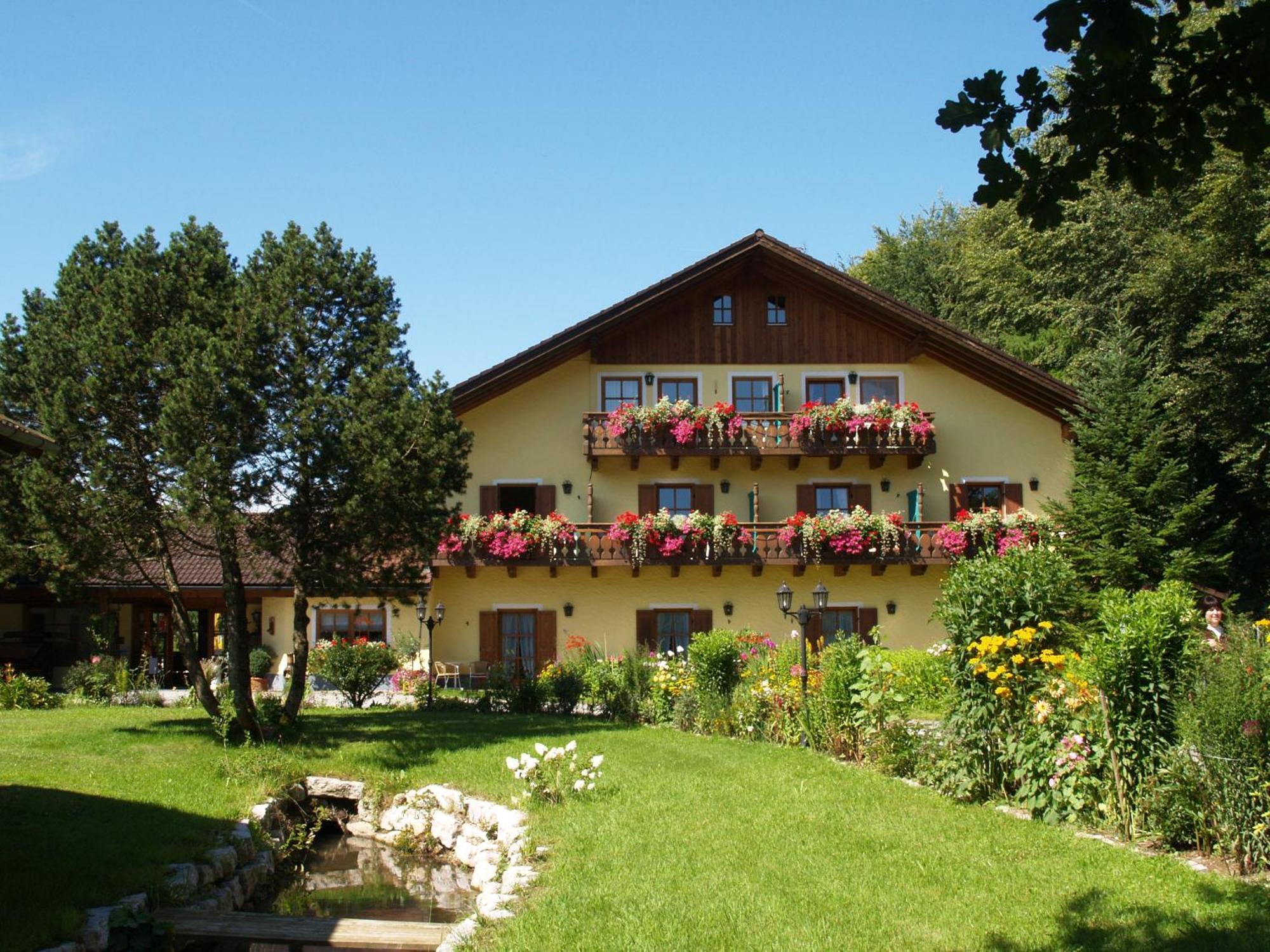 Eichenhof Hotel Waging am See Exterior photo